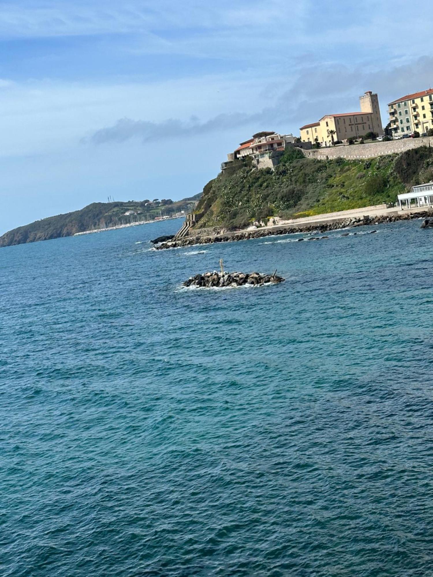 Appartamenti Tra Cielo E Mare Piombino Luaran gambar